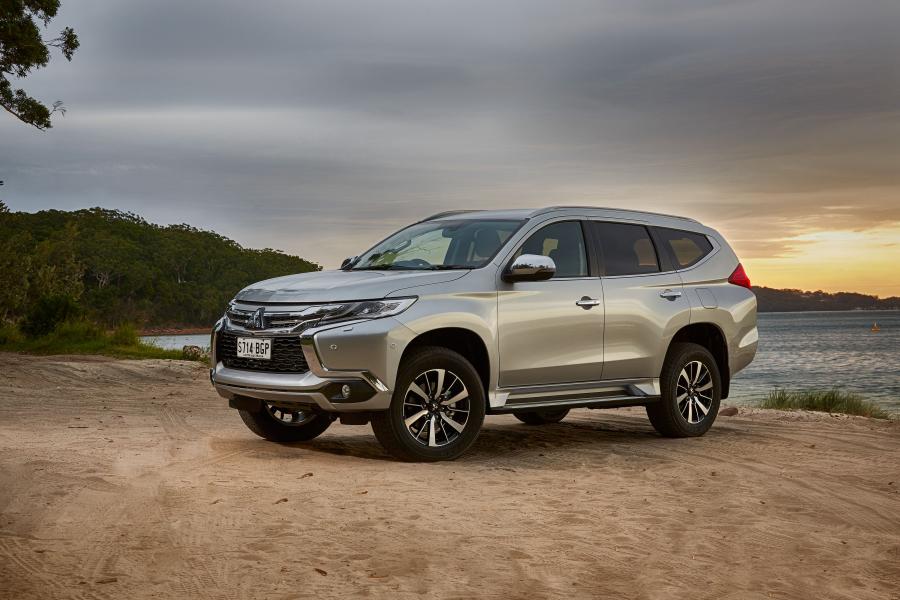  Mitsubishi Pajero Sport Exceed 2015 года  (AU) (фото 3 из 40)